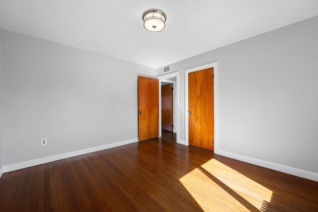 10 Ashland Street 3R, Worcester, MA 01609