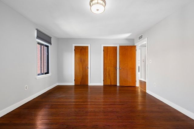 10 Ashland Street 3R, Worcester, MA 01609