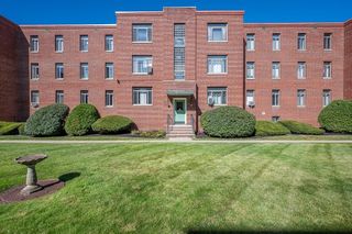 10 Ashland Street 3R, Worcester, MA 01609