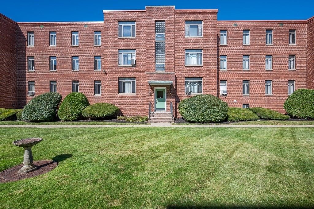 10 Ashland Street 3R, Worcester, MA 01609