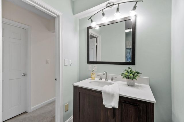 360 Winter Street, North Andover, MA 01845