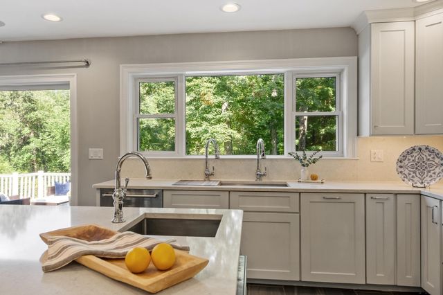 360 Winter Street, North Andover, MA 01845