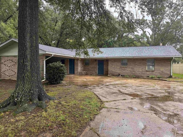 213 S MAY, Dumas, AR 71639