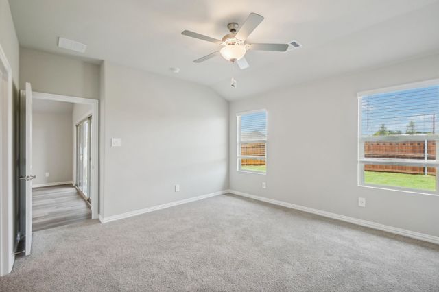 922 Linden Court, Lavon, TX 75166