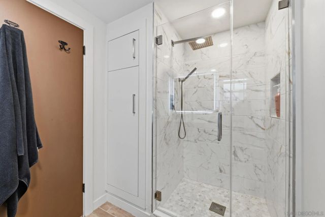 404 Bonair Street, La Jolla, CA 92037