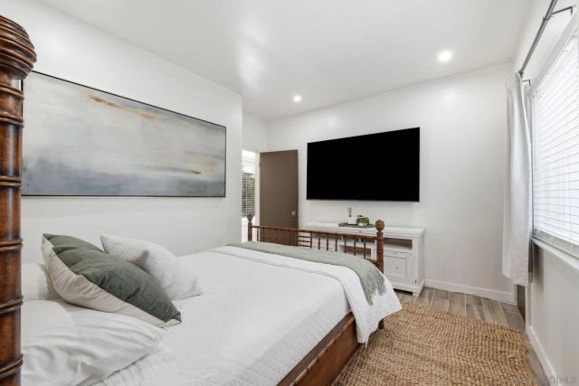 404 Bonair Street, La Jolla, CA 92037