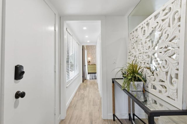 404 Bonair Street, La Jolla, CA 92037
