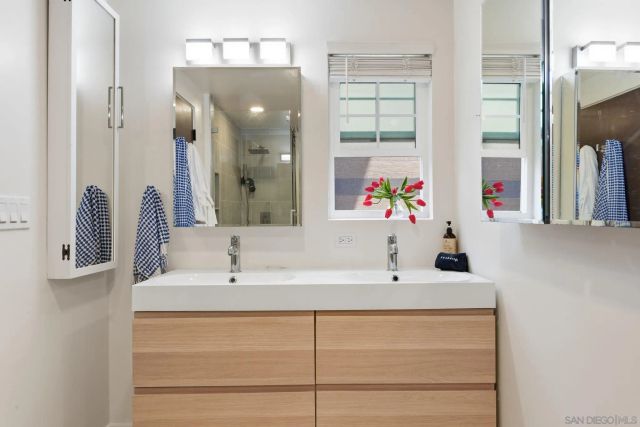 404 Bonair Street, La Jolla, CA 92037