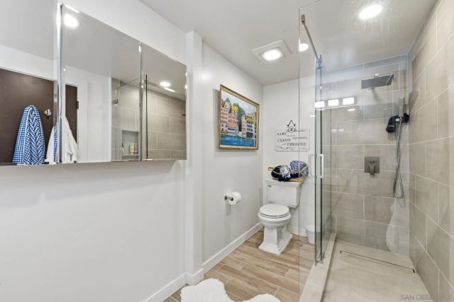 404 Bonair Street, La Jolla, CA 92037