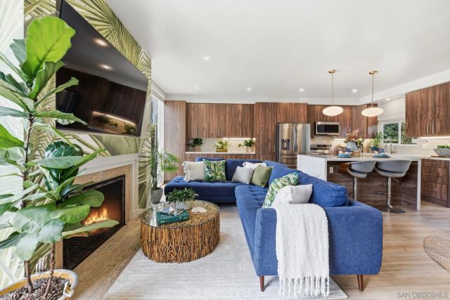 404 Bonair Street, La Jolla, CA 92037