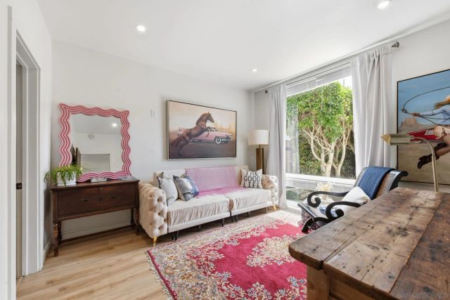 404 Bonair Street, La Jolla, CA 92037
