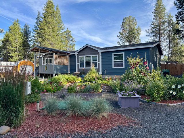 15675 Holiday Court, La Pine, OR 97739