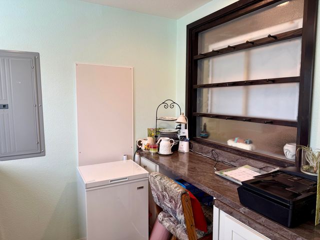 15675 Holiday Court, La Pine, OR 97739