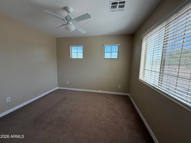 3950 W ROUNDABOUT Circle, Chandler, AZ 85226