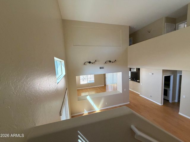 3950 W ROUNDABOUT Circle, Chandler, AZ 85226