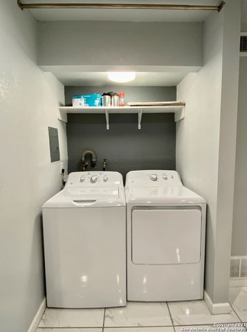 8030 Broadway Apt 204C, San Antonio, TX 78209