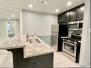 8030 Broadway Apt 204C, San Antonio, TX 78209