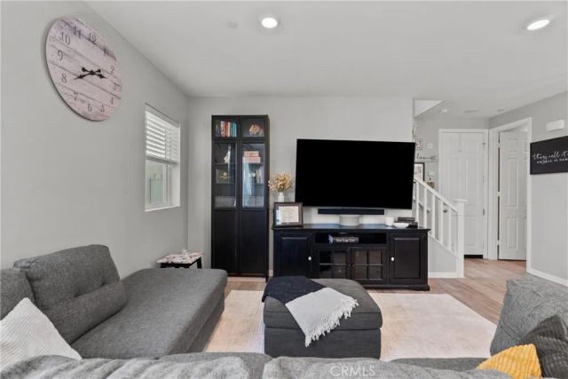 27012 Trail View Lane, Valencia, CA 91381