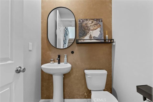 27012 Trail View Lane, Valencia, CA 91381
