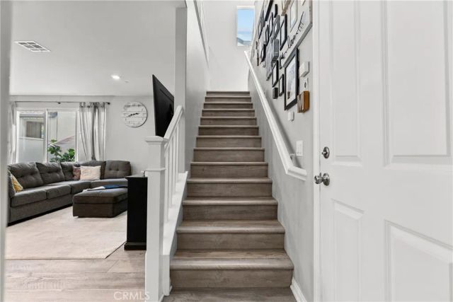 27012 Trail View Lane, Valencia, CA 91381