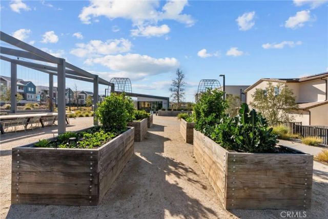 27012 Trail View Lane, Valencia, CA 91381