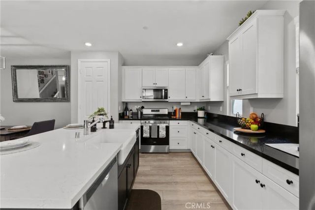 27012 Trail View Lane, Valencia, CA 91381
