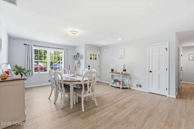961 Buccaneer Lane, Manahawkin, NJ 08050