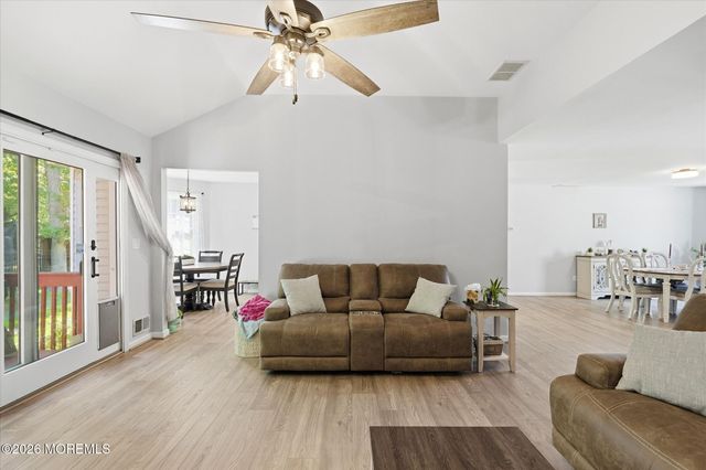 961 Buccaneer Lane, Manahawkin, NJ 08050