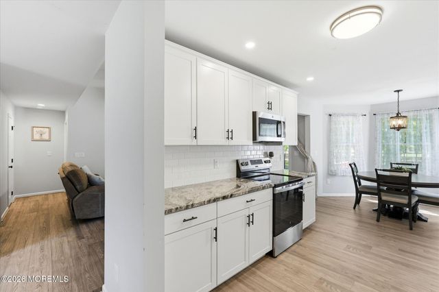 961 Buccaneer Lane, Manahawkin, NJ 08050