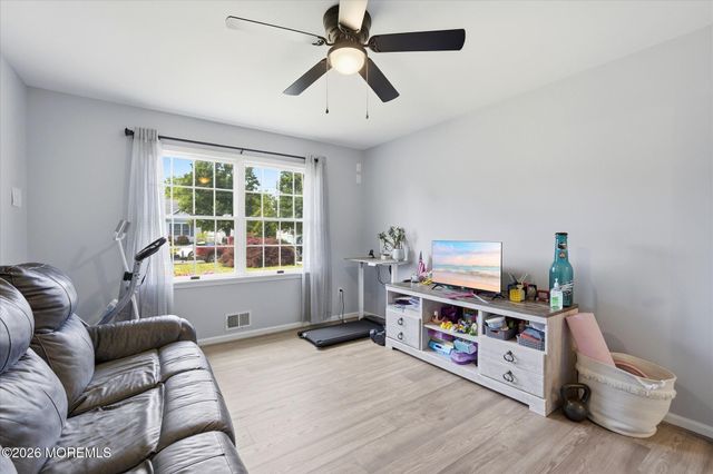 961 Buccaneer Lane, Manahawkin, NJ 08050