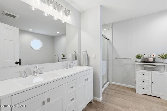 961 Buccaneer Lane, Manahawkin, NJ 08050