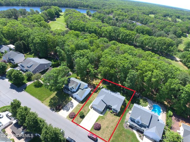 961 Buccaneer Lane, Manahawkin, NJ 08050