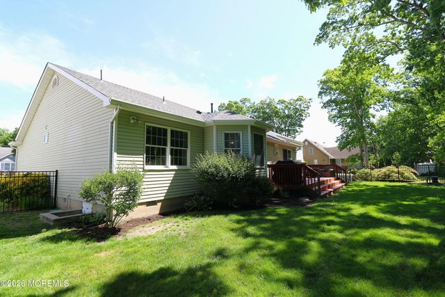961 Buccaneer Lane, Manahawkin, NJ 08050