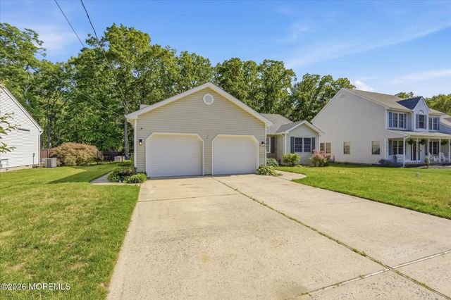 961 Buccaneer Lane, Manahawkin, NJ 08050