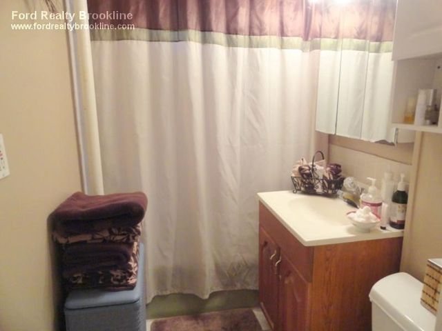 1253 Beacon St A6, Brookline, MA 02446