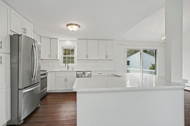 268 Davis St, Northborough, MA 01532