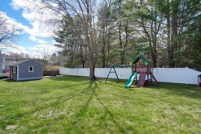 268 Davis St, Northborough, MA 01532