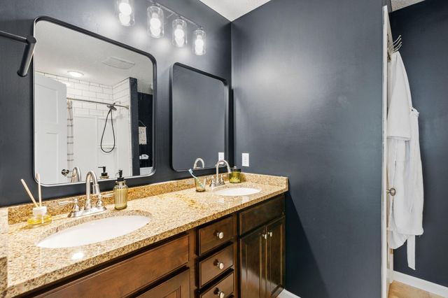 14004 Adrian Court, Rosemount, MN 55068