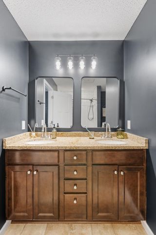 14004 Adrian Court, Rosemount, MN 55068
