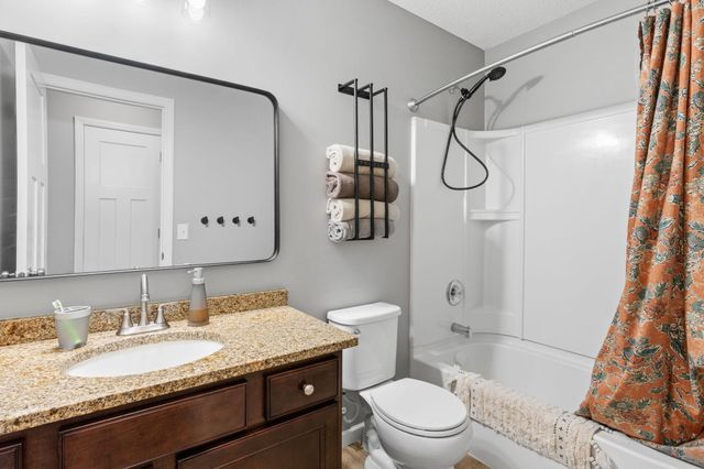 14004 Adrian Court, Rosemount, MN 55068