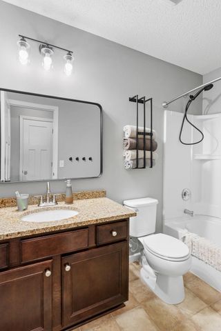 14004 Adrian Court, Rosemount, MN 55068