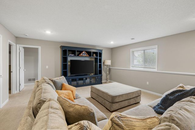 14004 Adrian Court, Rosemount, MN 55068