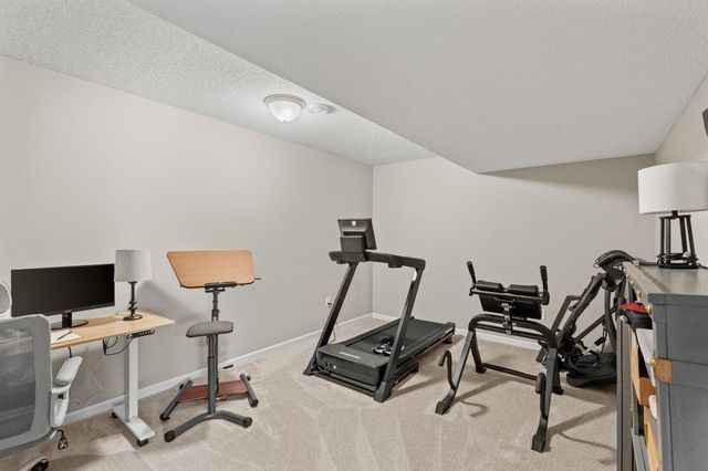 14004 Adrian Court, Rosemount, MN 55068
