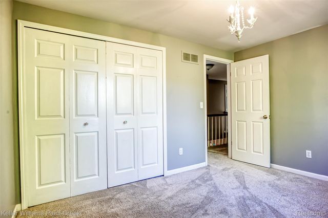 1346 Arbor Creek, Rochester Hills, MI 48306