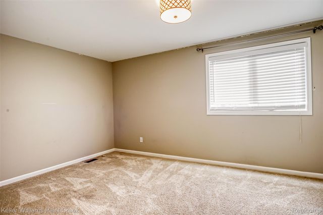 1346 Arbor Creek, Rochester Hills, MI 48306
