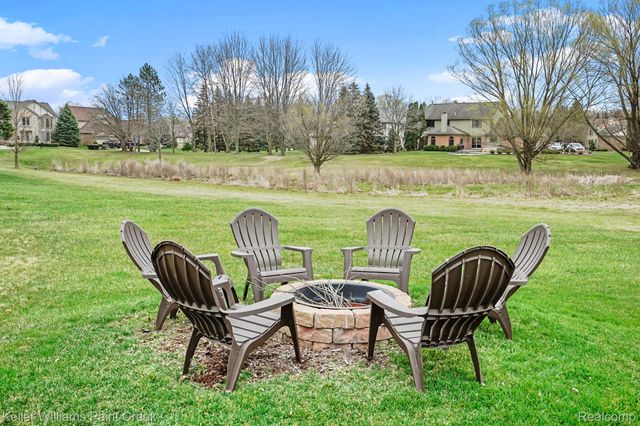 1346 Arbor Creek, Rochester Hills, MI 48306