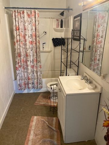 13220 Tripoli Avenue, Sylmar (los Angeles), CA 91342