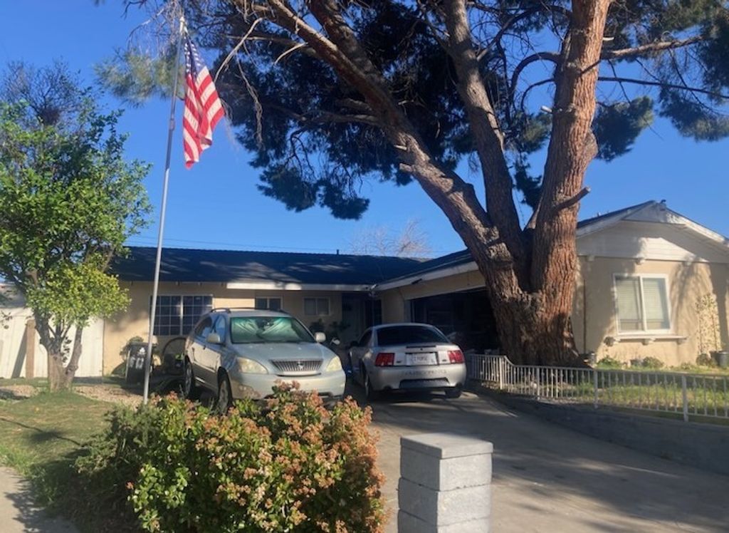 13220 Tripoli Avenue, Sylmar (los Angeles), CA 91342