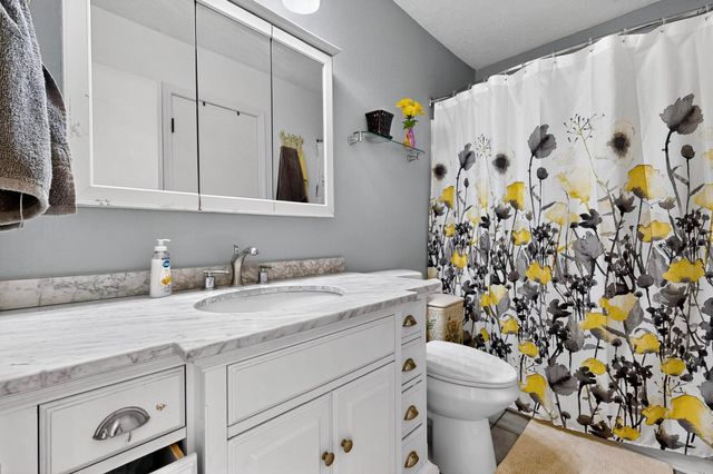 6705 Lamar Avenue NW, Albuquerque, NM 87120