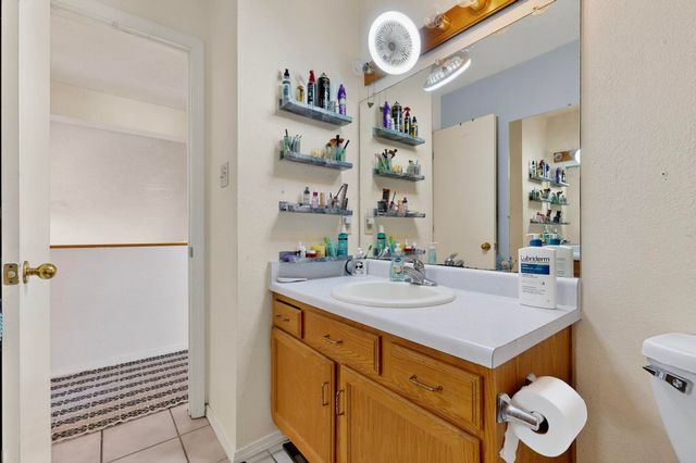 6705 Lamar Avenue NW, Albuquerque, NM 87120